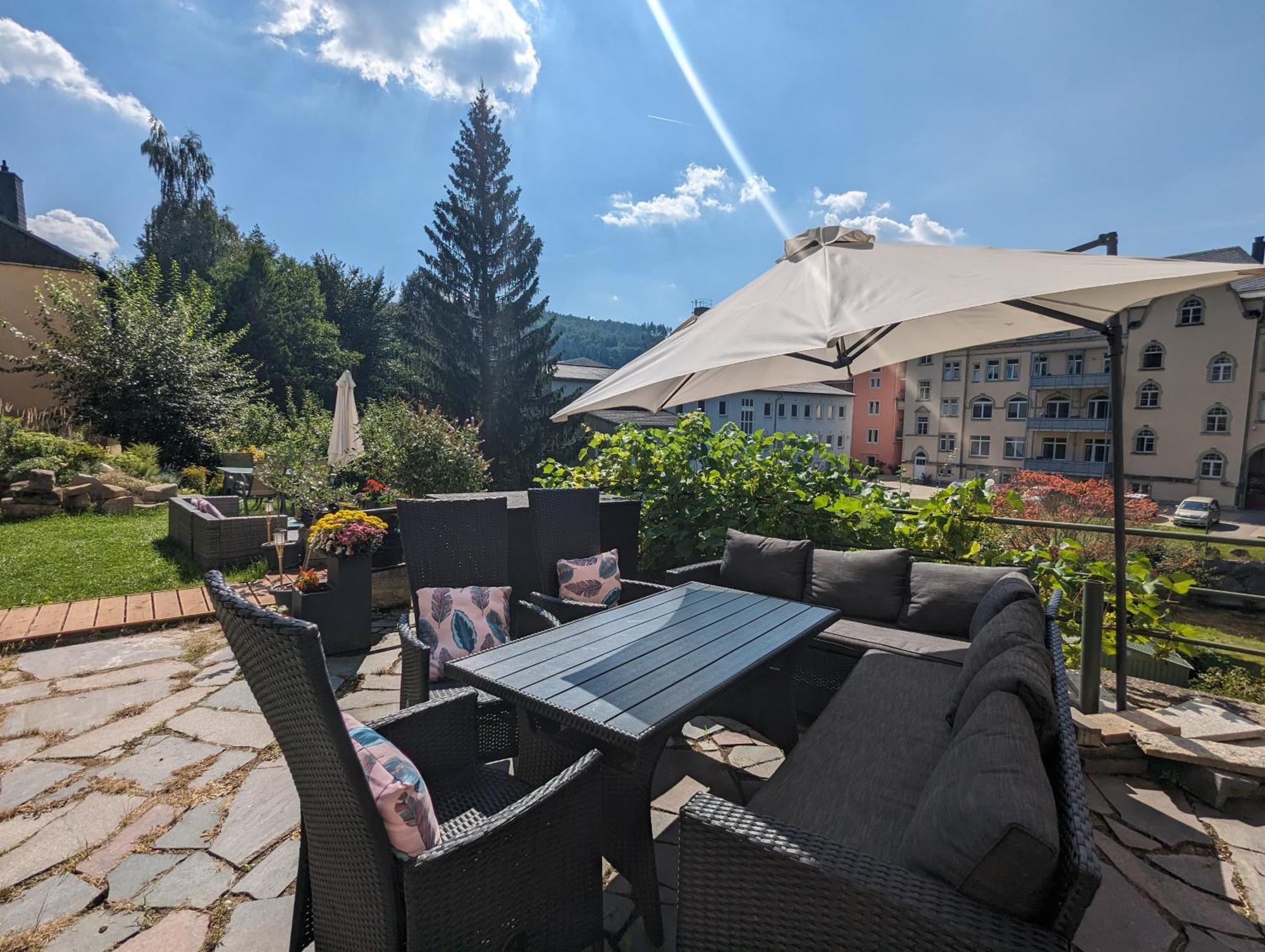 Hw3 - Urlaubsmagie - Helle, Grosse Wohnung Mit Pool Зебниц Экстерьер фото