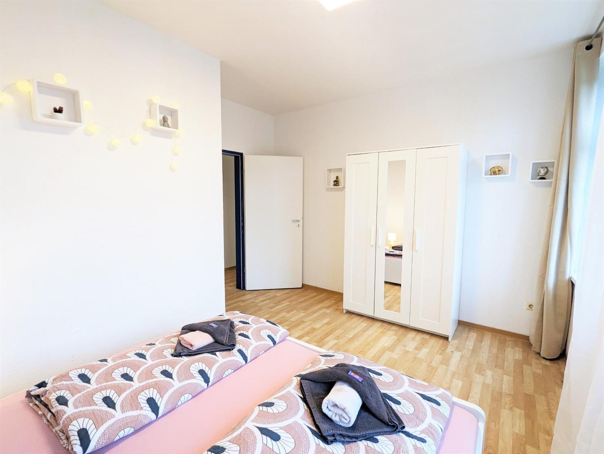 Hw3 - Urlaubsmagie - Helle, Grosse Wohnung Mit Pool Зебниц Экстерьер фото